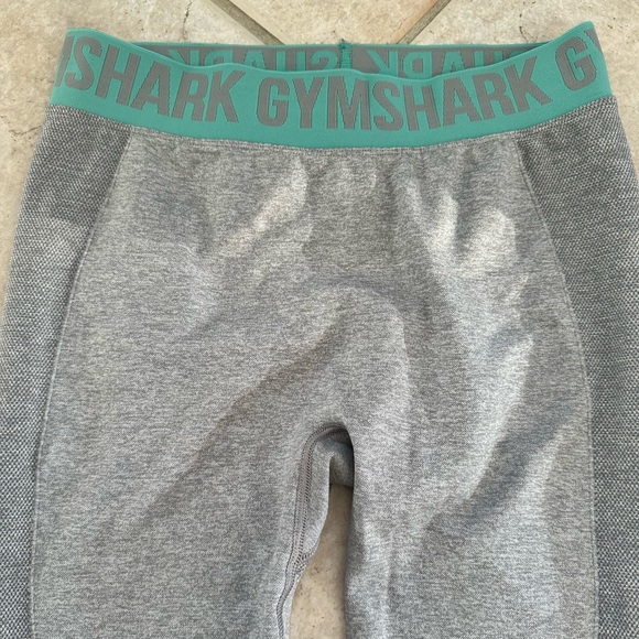 Large Grey Gymshark Full Length Workout Leggings with Teal Waist Band - Picture 2 of 7
